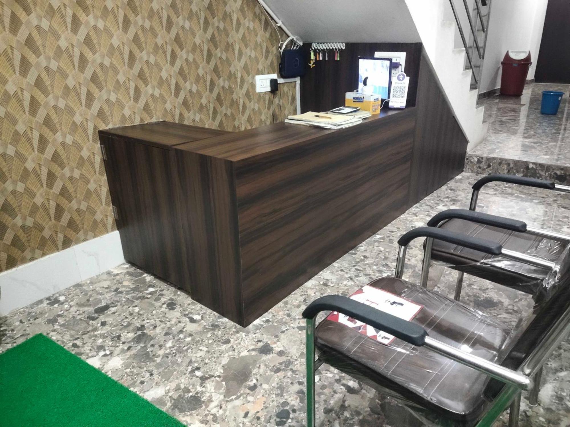 Hotel O Home Aditya Inn Suits Homestay Ayodhya Εξωτερικό φωτογραφία